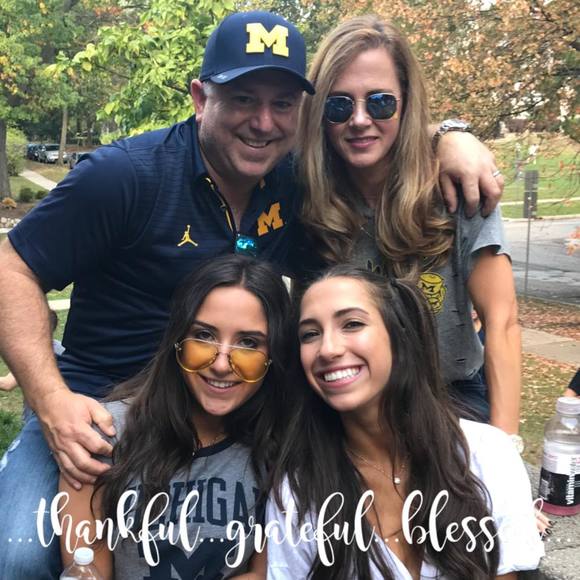 Meet your Posher, Denise - Picture 1 of 1